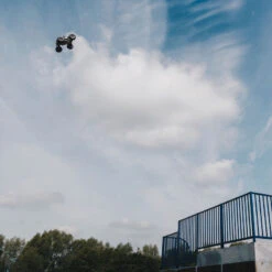 Arrma 1/8 NOTORIOUS 6S V5 4WD BLX Stunt Truck With Spektrum Firma RTR, Black -Arrma Store lollllll 10364.1669409208