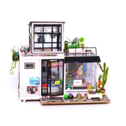 ROEDG13 DIY House; Kevin's Studio